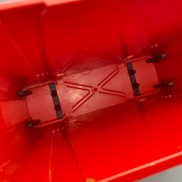 Olivetti Valentine rossa macchina scrivere design E. Sottsass 1969