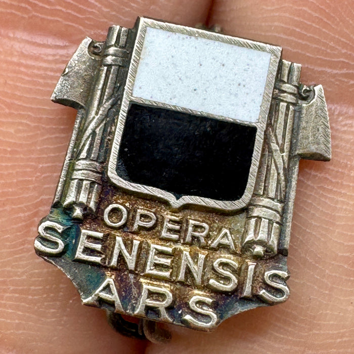 Distintivo Opera Senensis Ars Siena smaltato argento 800 1930 ca