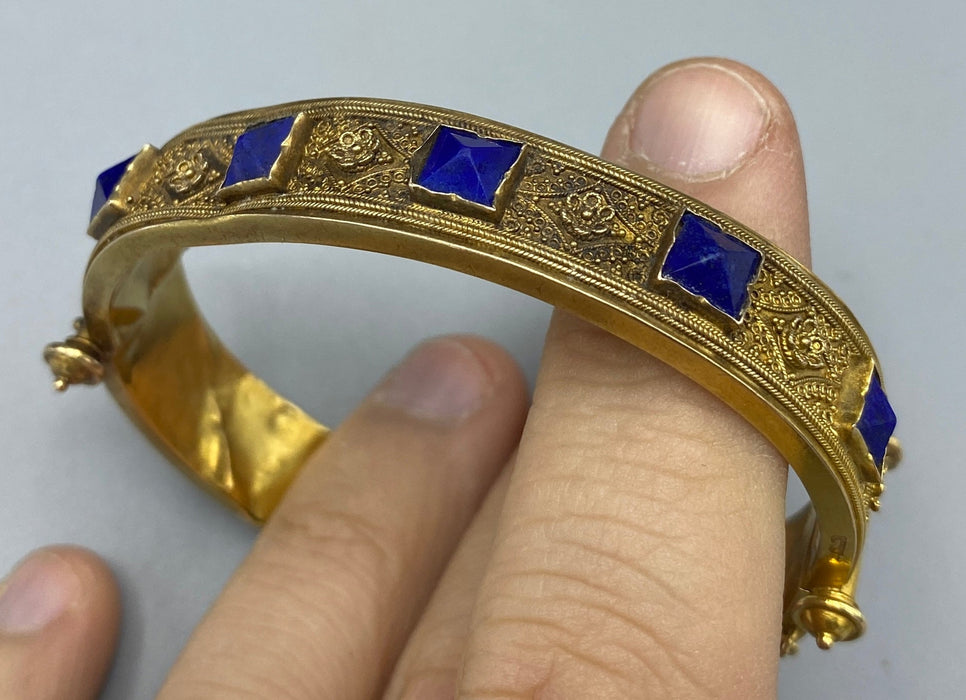 Bracciale oro microgranulazione e lapislazzuli attr. Castellani Roma inizio XIX sec