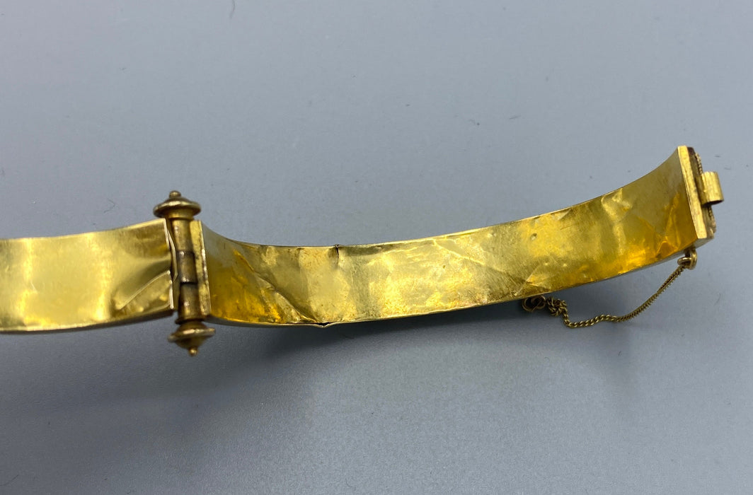 Bracciale oro microgranulazione e lapislazzuli attr. Castellani Roma inizio XIX sec