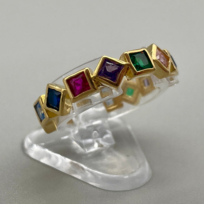 Anello eternity dorato bigiotteria con pietre colorate 2020 ca