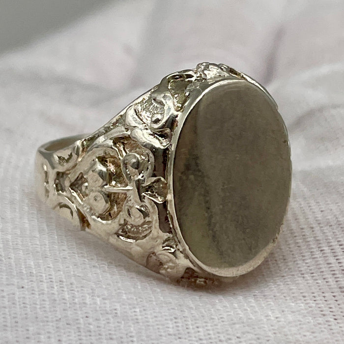 Anello sigillo ovale con decori in argento 925 anno 2020 ca