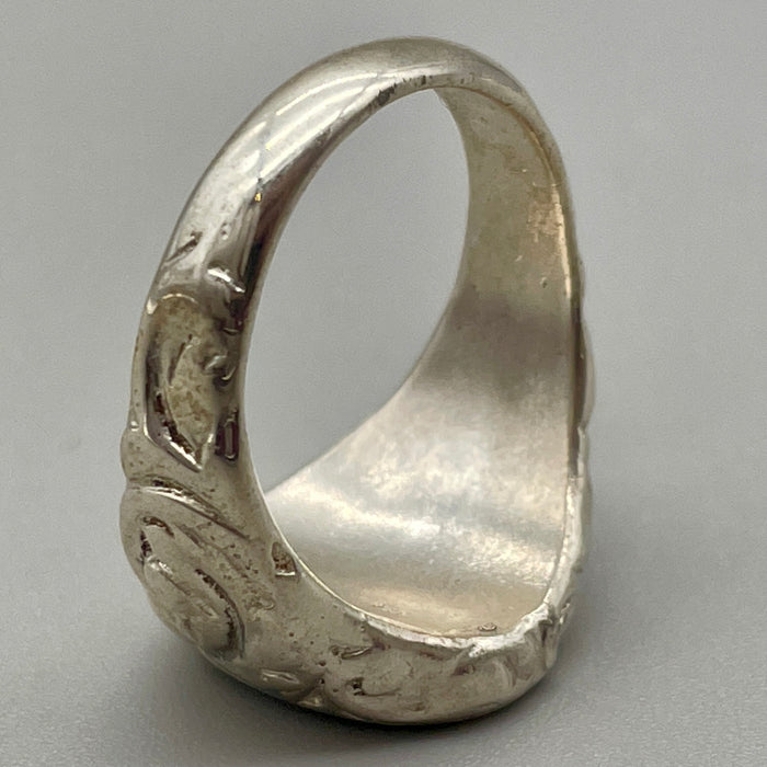 Anello sigillo ovale con decori in argento 925 anno 2020 ca