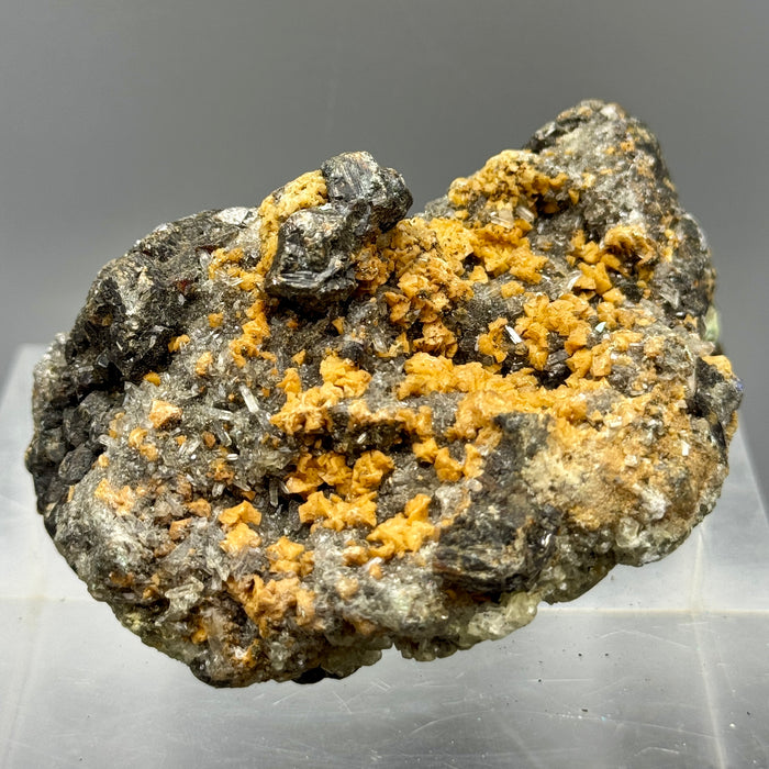 Mimetite su matrice minerale pietra da collezione 184 gr.