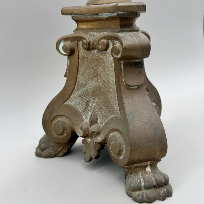 Candeliere da altare in bronzo stemma Piccolomini Siena XIX sec.