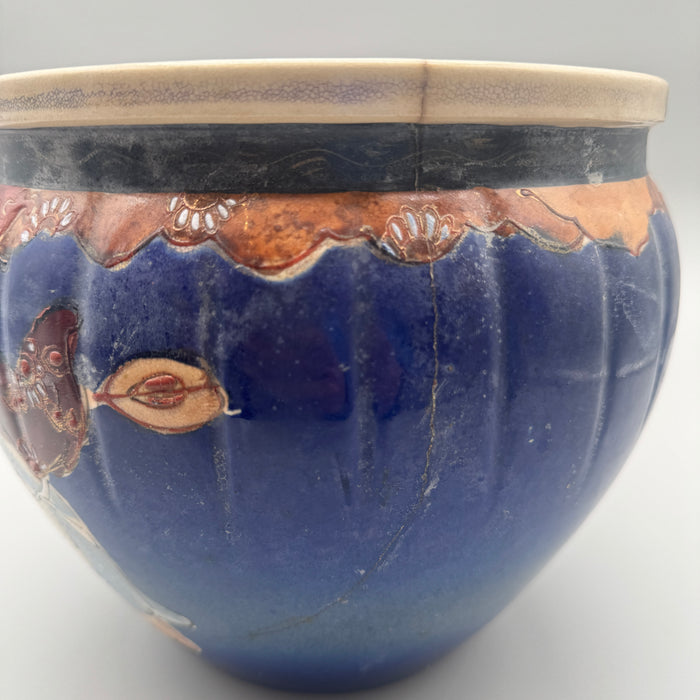 Vaso Giapponese in ceramica Satsuma figure su sfondo blu inizio XX sec.