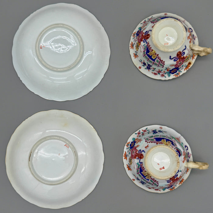 Coppia tazze porcellana con piattini Minton stile orientale Inglesi inizio XX sec.