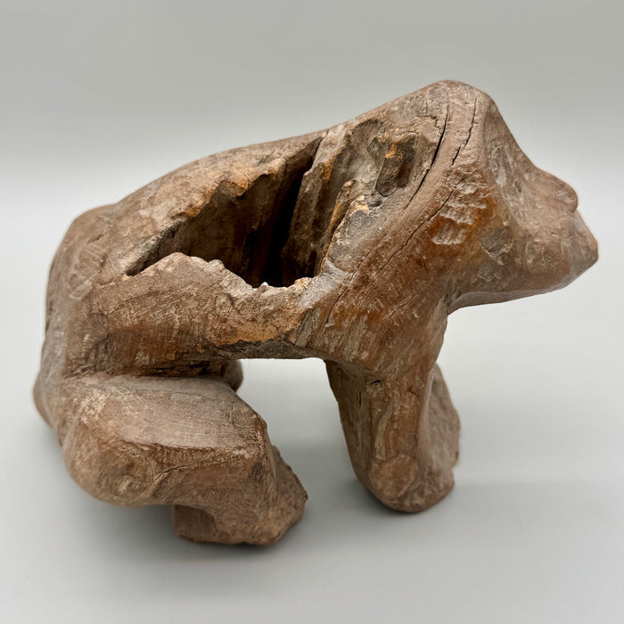 Scultura scimmia in legno teak Asia Indonesia XX sec.