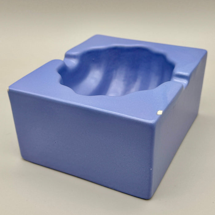 Posacenere Yantra YP/1 ceramica smaltata azzurra Poltronova 1969