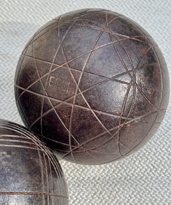 Bocce in ferro da competizione Boules de Pétanques decorate Francia inizio XX sec.