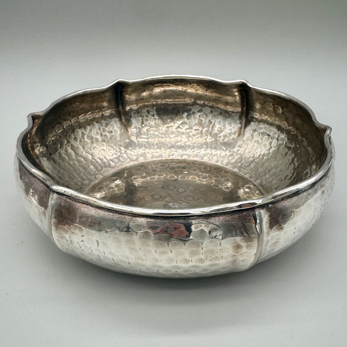 Ciotola Cassetti Firenze placcata argento martellata a mano 1990 ca
