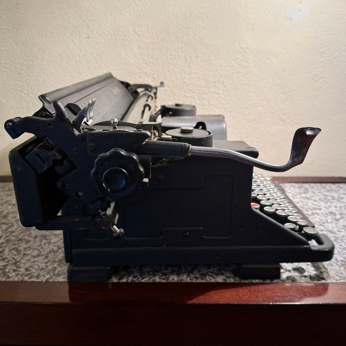 Olivetti M40 II° serie carrello doppio macchina scrivere nera 1940 ca