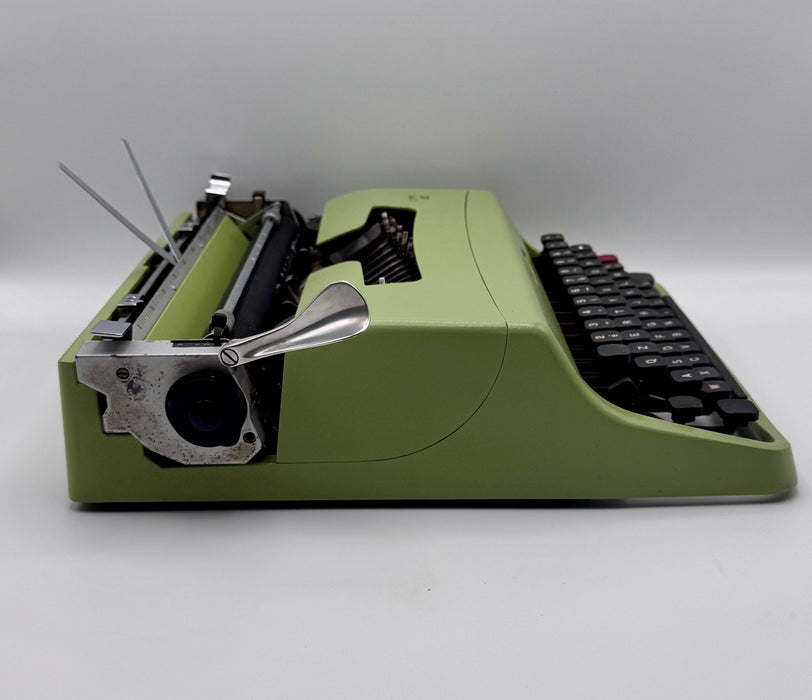 Olivetti Lettera 32 funzionante macchina scrivere con custodia colore mela verde 1970 ca