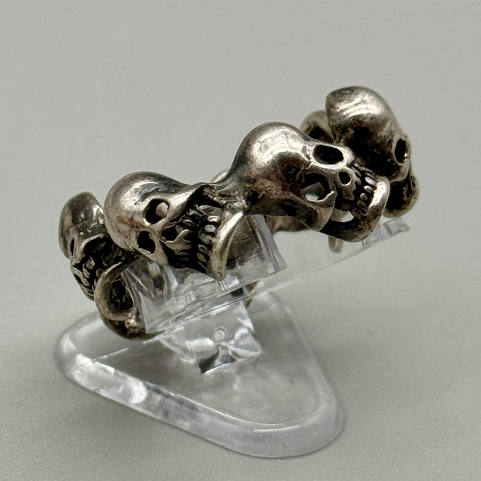 Anello argentato teschi obliqui sulla circonferenza Italia 1980 ca
