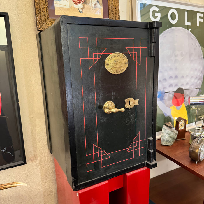 Cassaforte T. Withers & Sons restaurata UK 1900 ca