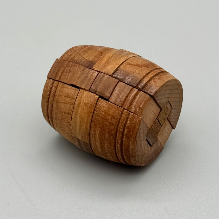 Rompicapo gioco logica in legno "Barile" 1980 ca