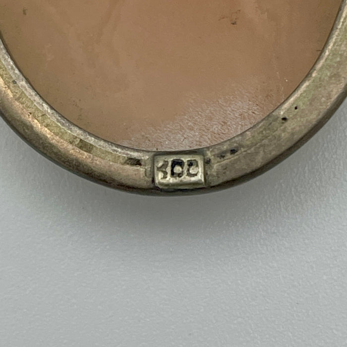 Cammeo figura femminile con montatura argento Italia 1920 ca