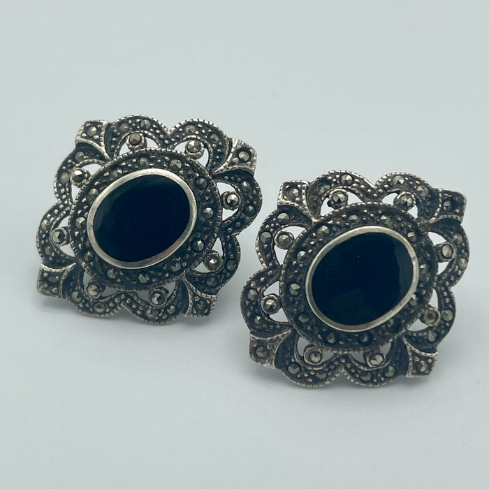 Orecchini floreali argento e onice Italia 1950 ca