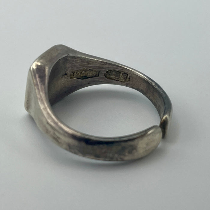 Anello design pietra bianca UnoAerre argento 925 Arezzo 1970 ca