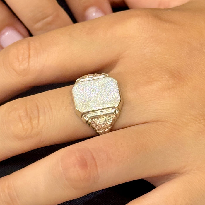 Anello sigillo rettangolare con decori in argento 925 anno 2020 ca