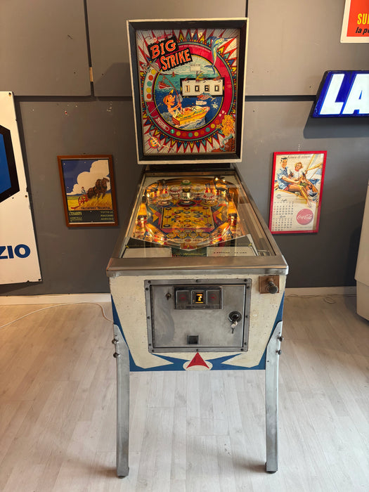 Flipper "Big Strike" produttore Williams USA 1963
