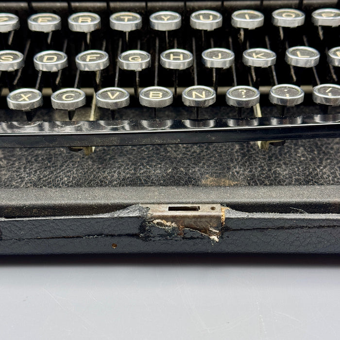 Olivetti Studio 42 funzionante macchina scrivere con custodia rigida colore nero 1930 ca