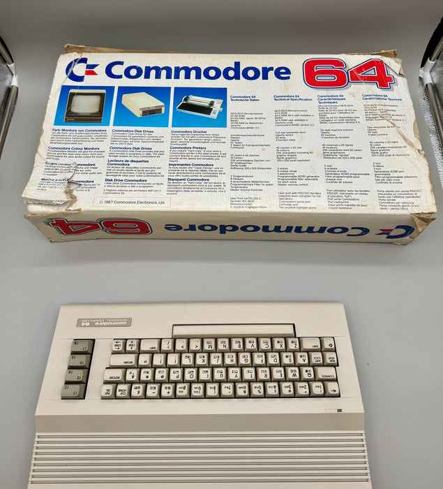 Commodore 64 computer + Datasette + Quick shot 1 joystik funzionante con scatole 1990 ca
