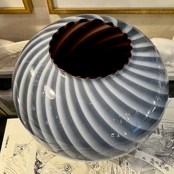 Vaso vetro Murano bianco nero raggi 1970 ca