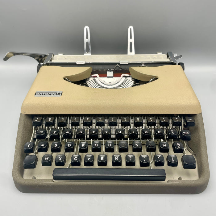 Antares P59 funzionante macchina scrivere con custodia rigida colore sabbia 1960 ca