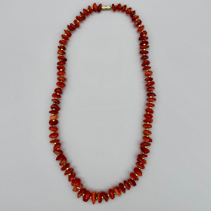 Collana in agata con chiusura in metallo bijoux Italia 1980 ca