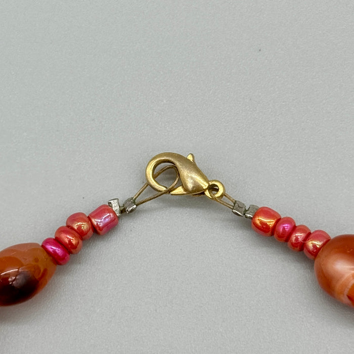 Collana in agata con chiusura dorata bijoux Italia 1980 ca