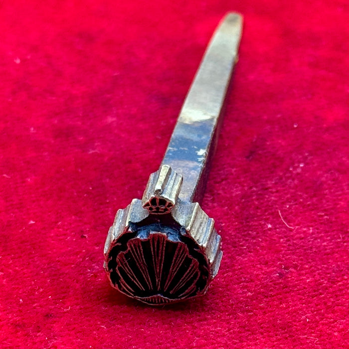 Punzone da pelle Nobile Contrada del Nicchio artigianale ottone 1970 ca