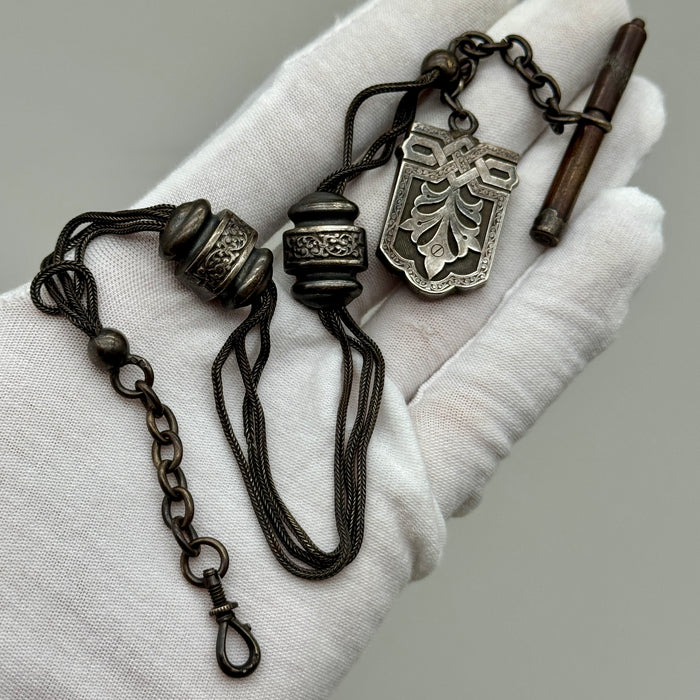 Catena orologio tasca alpacca tre fili e decori Regno Unito fine XIX Sec.