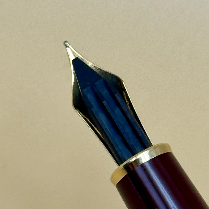 Montblanc Meisterstuck bordeaux penna stilografica pennino F oro 585 Germania 2010 ca