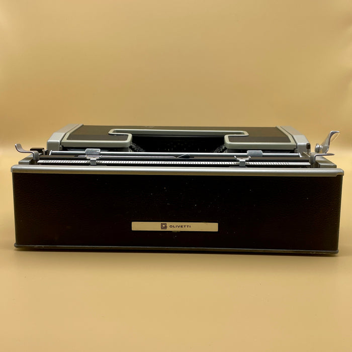 Macchina scrivere Olivetti Lettera DL con custodia design Sottsass 1970 ca