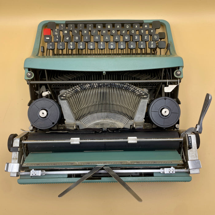 Macchina scrivere Olivetti Lettera 32 verde acqua 1960 ca