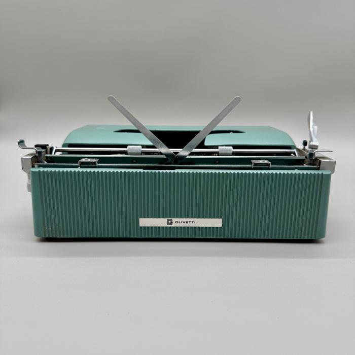 Macchina scrivere Olivetti Lettera 32 verde acqua custodia 1960 ca