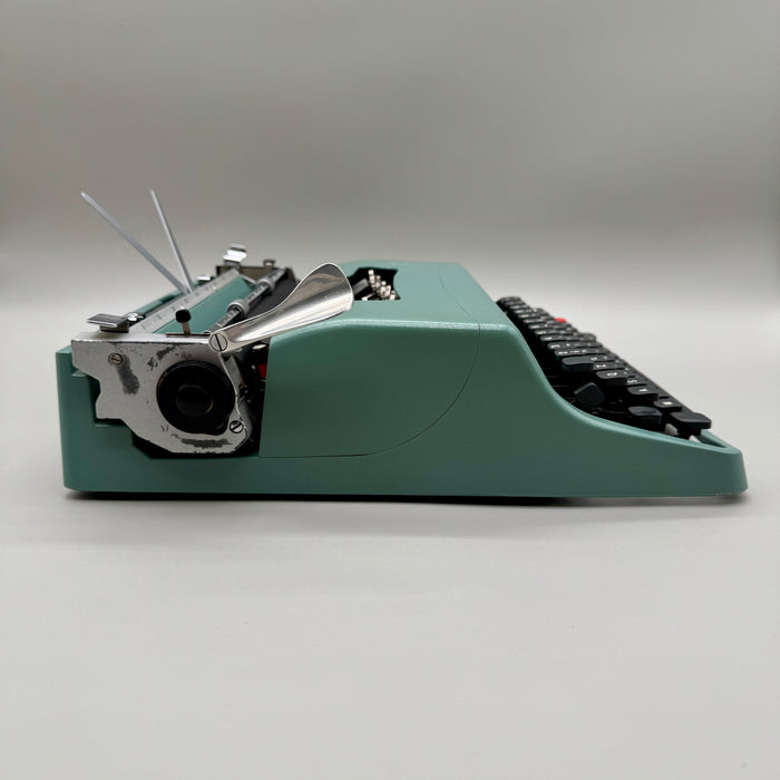 Macchina scrivere Olivetti Lettera 32 verde acqua custodia 1960 ca