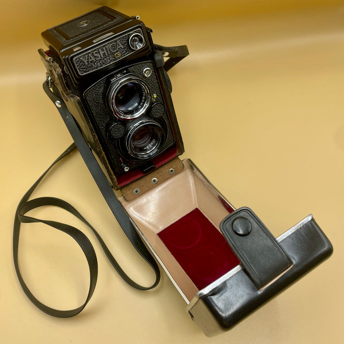 Yashica Mat-124 G macchina fotografica analogica con custodia funzionante 1980 ca