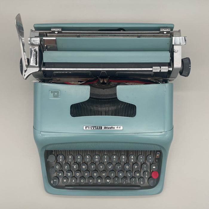 Olivetti Studio 44 azzurra macchina scrivere Nizzoli 1952