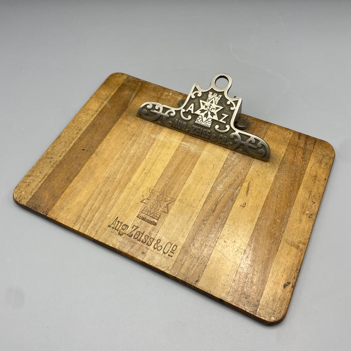 Aug. Zeiss & Co. cartellina con pinza fermacarte pubblicitaria d'epoca inizio XX sec.