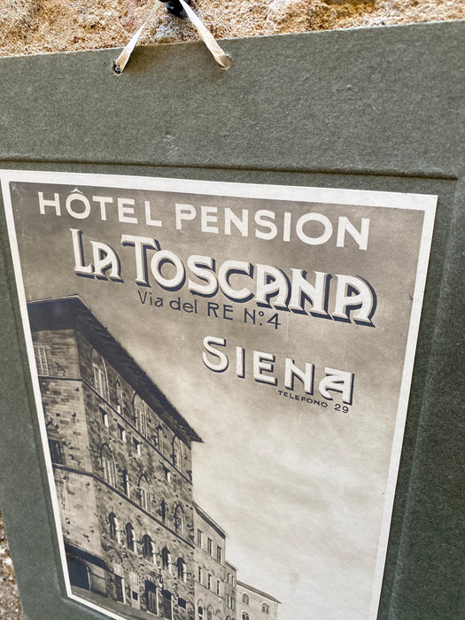 Foto locandina pubblicitaria Hotel Pension "La Toscana" Siena N. Riccardi Milano 1900 ca
