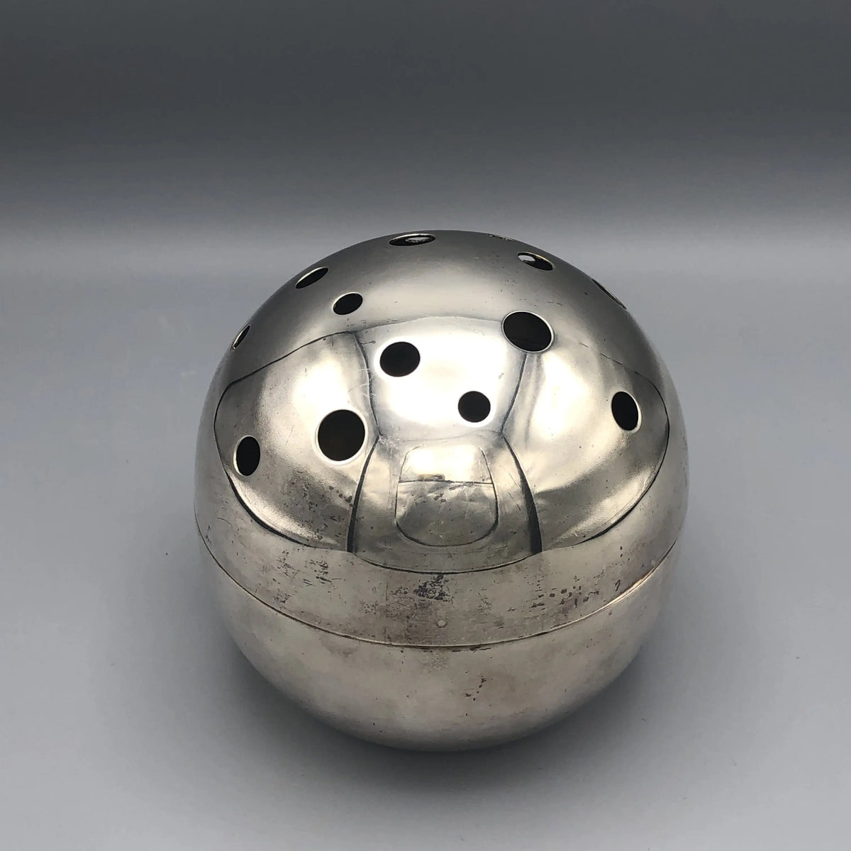 Vaso “Mars” design Gio Ponti per Christofle Paris 1956 — Galleria
