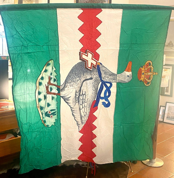 Bandiera in seta Nobile Contrada dell’Oca stemma dipinto Siena 1960 ca