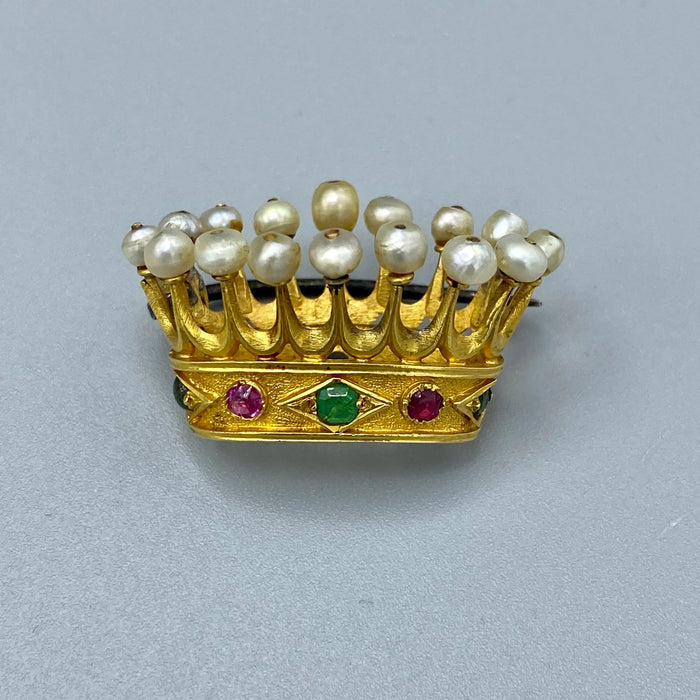 Spilla nobiliare in oro perle rubini e smeraldi Italia fine XIX sec