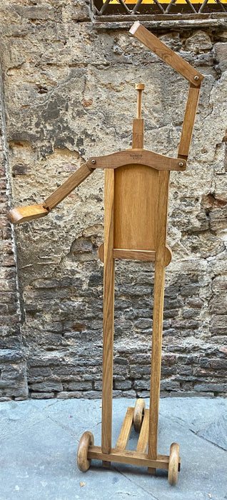 Manichino in legno Cacharel prodotto da Berotoys in Italia 1972